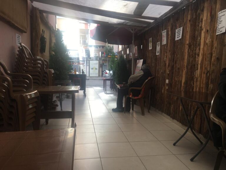 Lonely Tea House, Şirinevler Istanbul Lonely Tea House, Şirinevler Istanbul