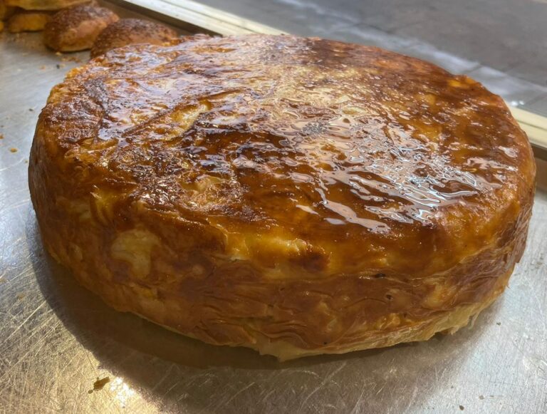 Turkish water pastry: Su Böreği