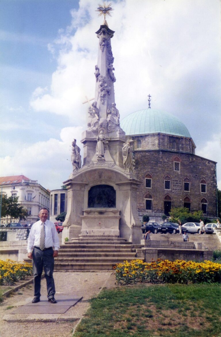 Europe Born Turkish Scholars: Hungary Europe Born Turkish Scholars: Hungary