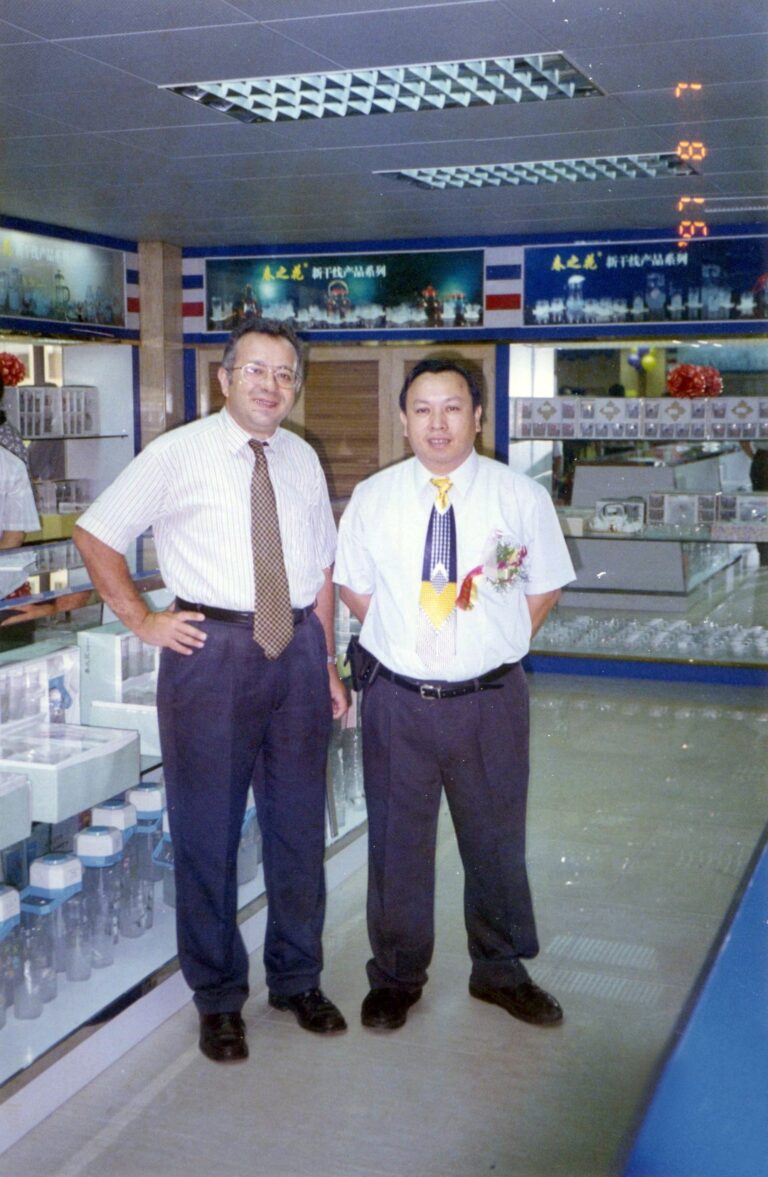 Xiaolan Glassware Town, Guangdong China