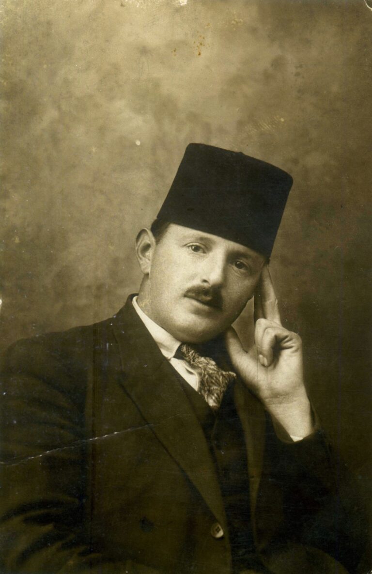 Europe Born Turkish Scholars: Istanbul, Turkey Europe Born Turkish Scholars: Istanbul, Turkey