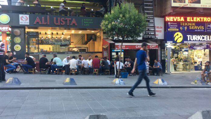 Tea Habit in Turkey