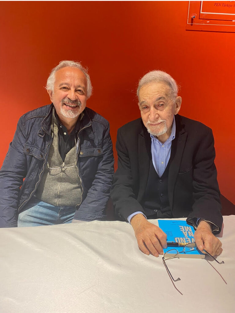 Şairler ile mutlu anlar…