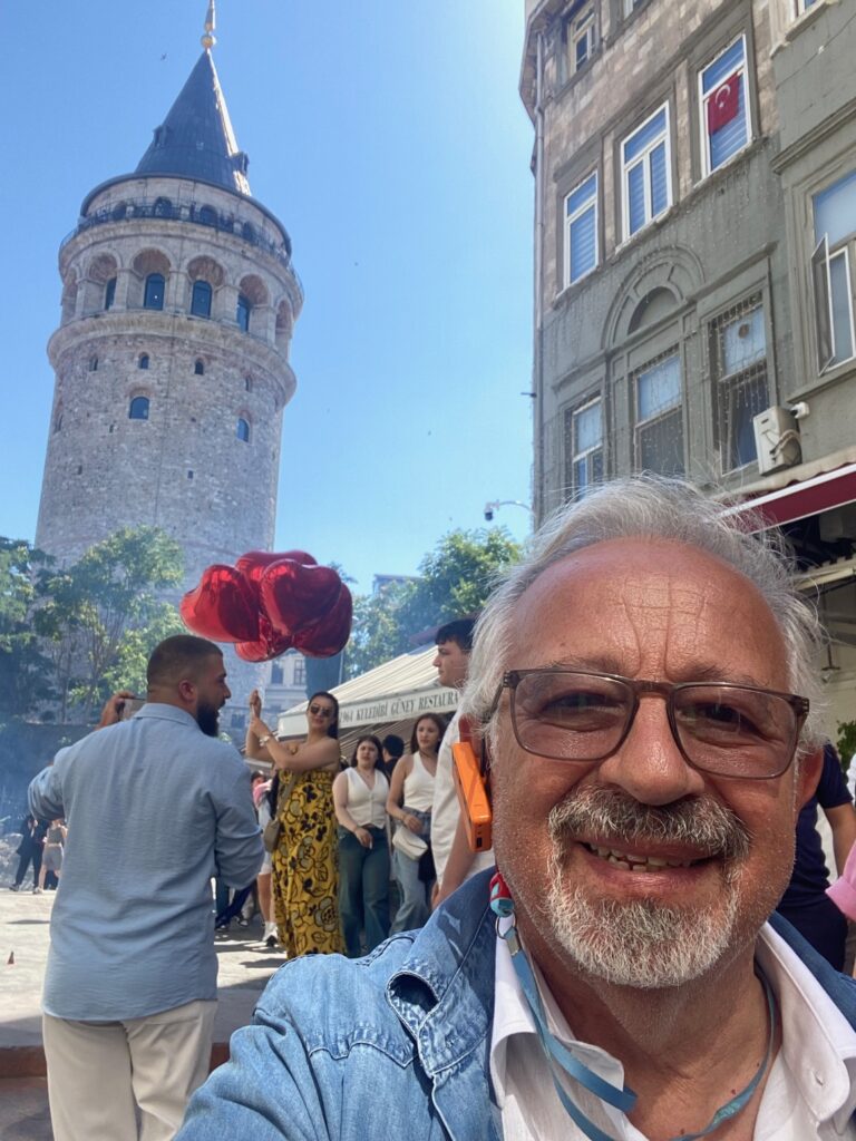Galata and Hong Kong: Similar Features